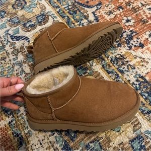 Ugg ultra mini chestnut size 6